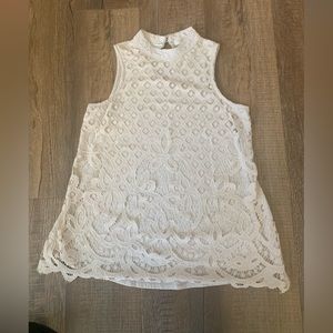 High neck tank top with lace front